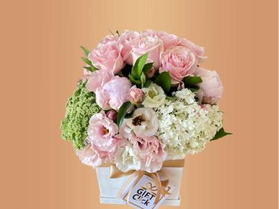 Innity Pink Flowers Arragement | Mother